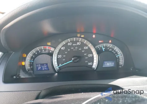 2014 Toyota Camry L/Le/Se/Se Sport/Xle z USA, uszkodzony, nr VIN 4T1BF1FK5EU790168